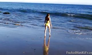 Nude Sara got fucked hard from the back until she started moaning