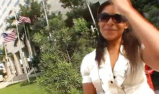 Insatiable teen brunette Millian Blu blowing chili dog well