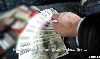 Stupendous teen bimbo Mea Melone fucked and it kind of hurts