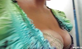 Exciting xxx action with swingeing miss Veronica Wild will make you water