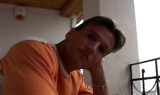 Glorious brunette girlie Yessica sucks a stud's sausage while being fingered