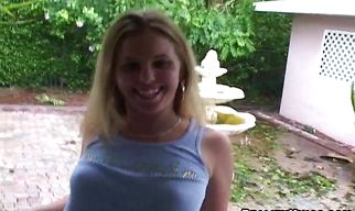 Zoey's extraordinary hang nicely while she sucks a cock