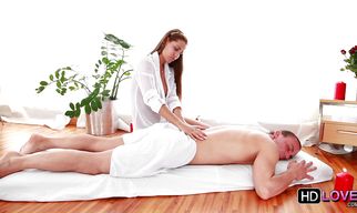 Hot-tempered Satin Bloom enjoys riding a thick packing monster hard