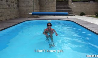 Male goes crazy when he sees adorable Mischel Lee's body