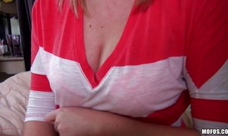 Hot Alexis Adams impales her trimmed gash on a pulsating pipe