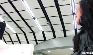 Topnotch darling Samantha Johnson has perfect tits and loves to fuck