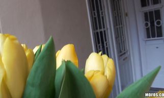 Attractive teen floosy Vanda Lust getting properly plowed by her overly randy boyfriend