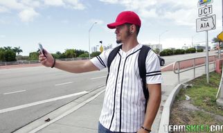 Luscious blonde Giselle Ambrosio pays her pal with a wet blowjob