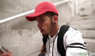 Luscious blonde Giselle Ambrosio pays her pal with a wet blowjob